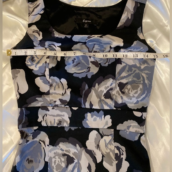 Express Classic Sleeveless Floral Sheath Dress, Size 0 (zero) - Picture 4 of 16